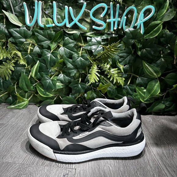 Vans UltraRange EXO Unisex 3  Low Top Skateboard Shoes Men 7 Women 8.5 main image 4
